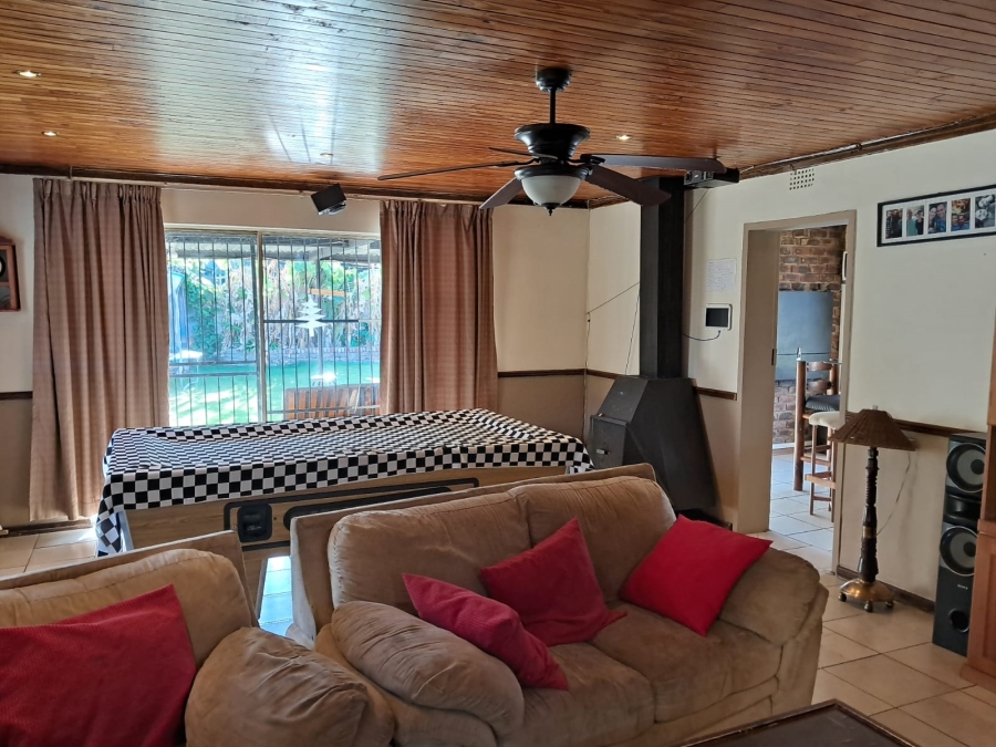 4 Bedroom Property for Sale in Riebeeckstad Free State
